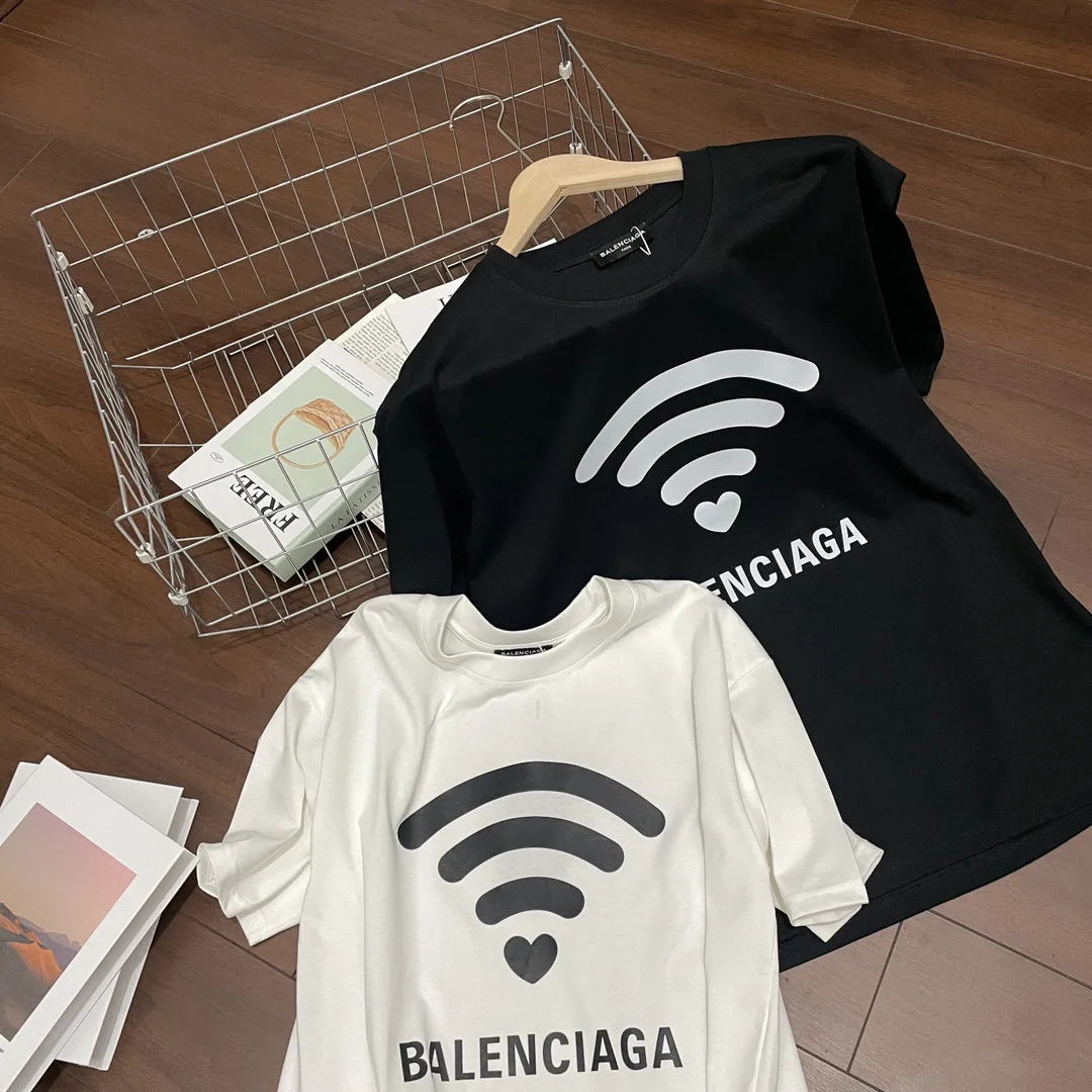 Balenciaga T-Shirt Black and White T-Shirts