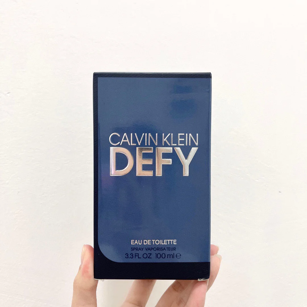 CALVIN KLEIN DEFY Eau de Toilette Spray