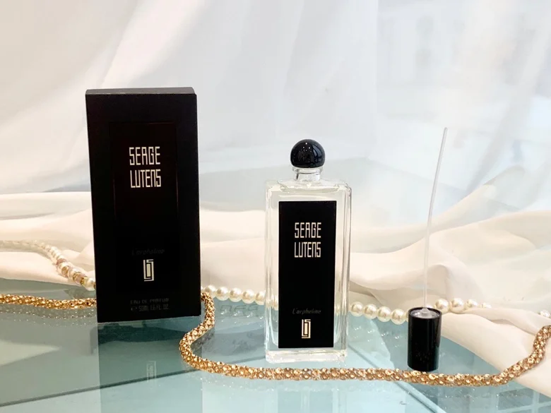 Serge Lutens L'Orpheline Perfume