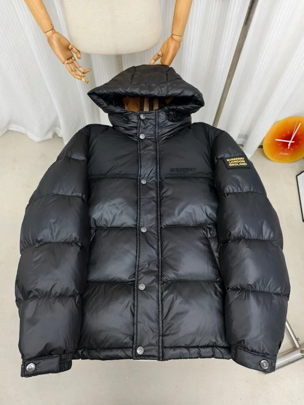 Burberry 2025 Winter New Down Jackets (Black, Coffee)