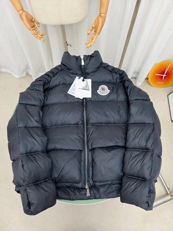 Moncler 2025 Winter New Bat-Sleeve Down Jackets