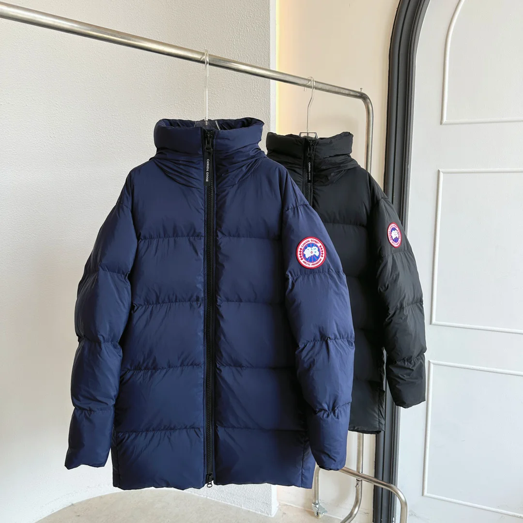 CANADA GOOSE Black & Navy Mid-Length Couple's Down Jacket