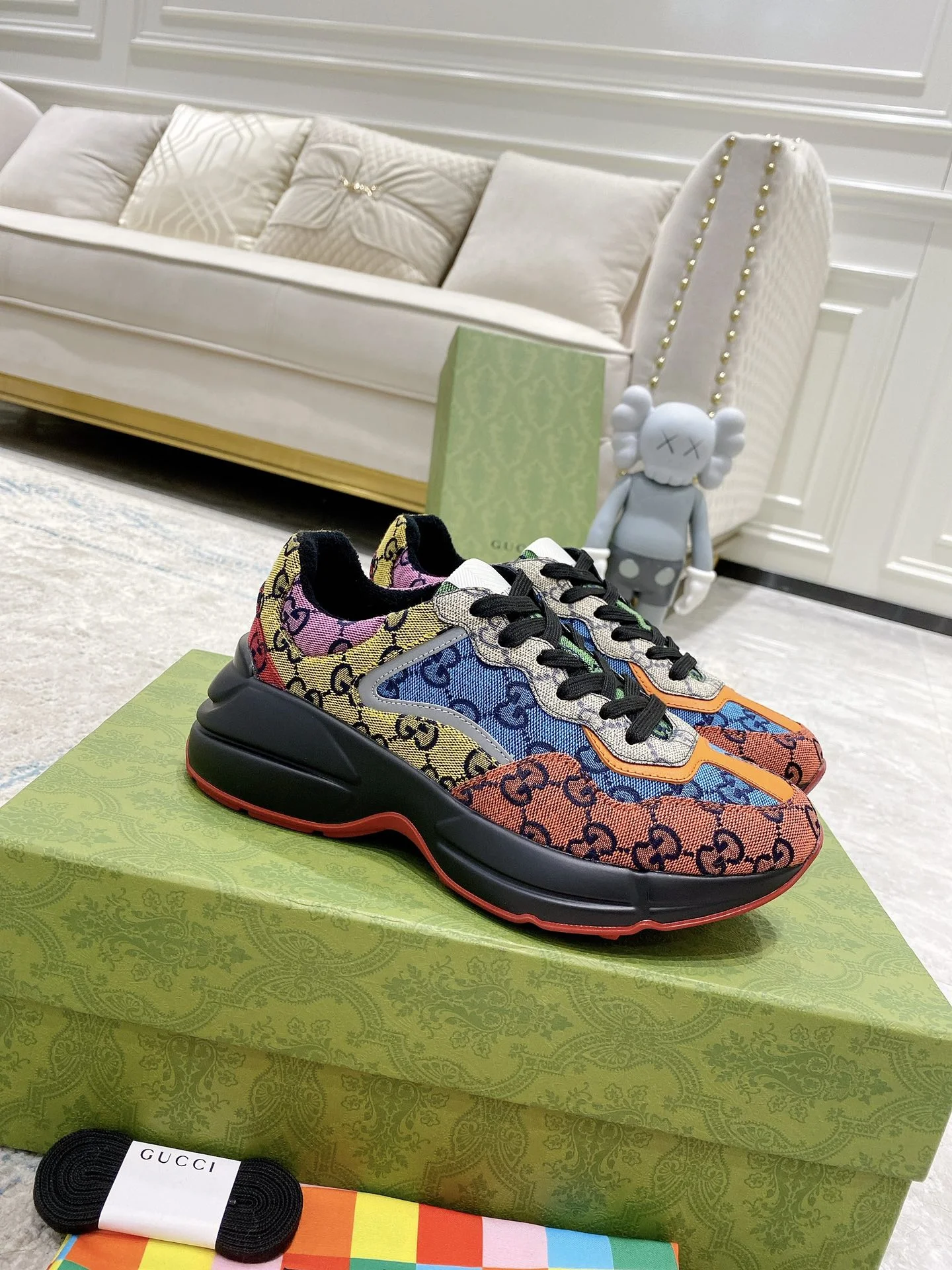 GUCCI Blue Fashionable Unique Sneakers