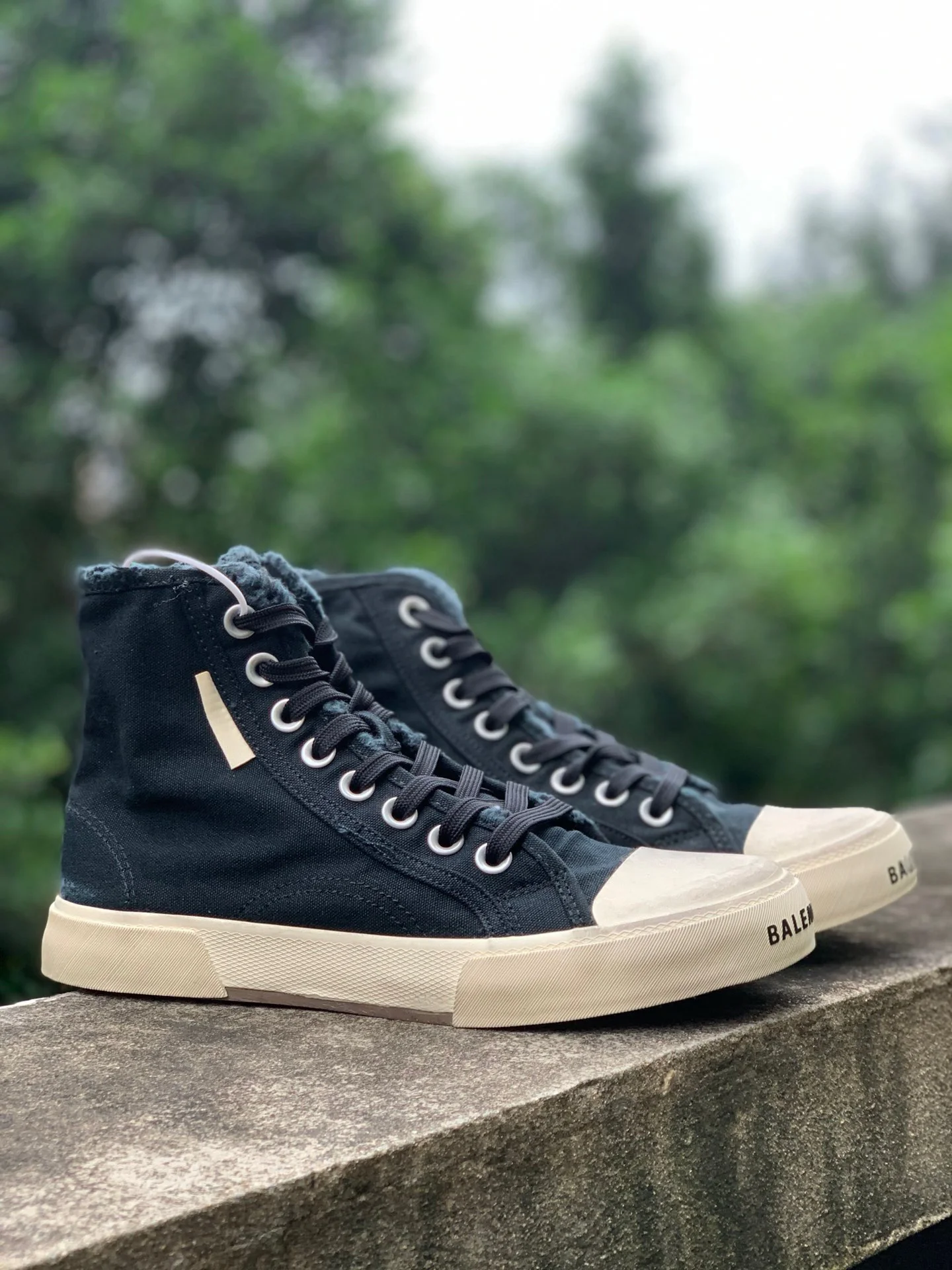 BALENCIAGA Paris Worn-Effect Canvas Shoes