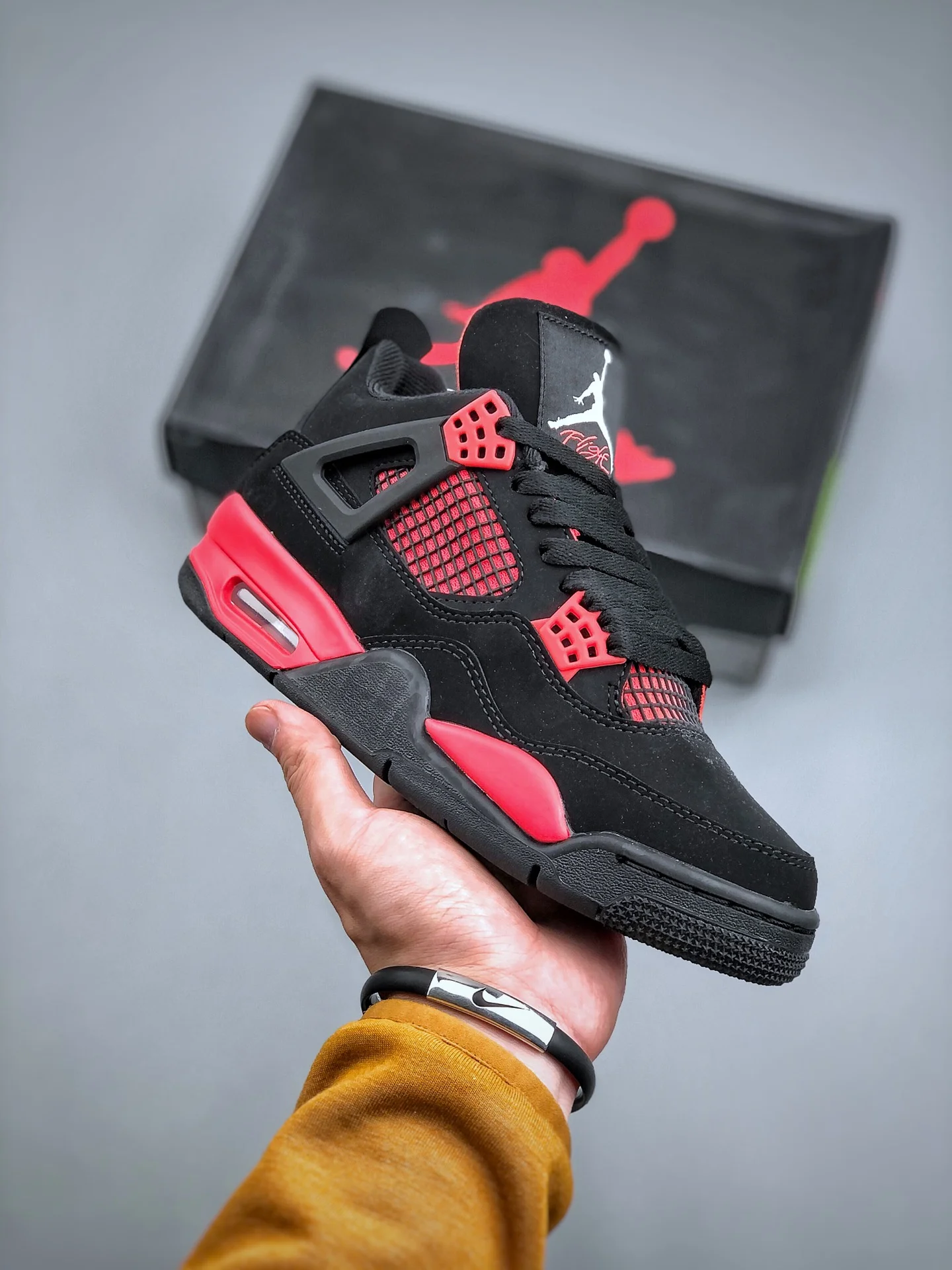 Air Jordan 4 Retro SE Black & Red