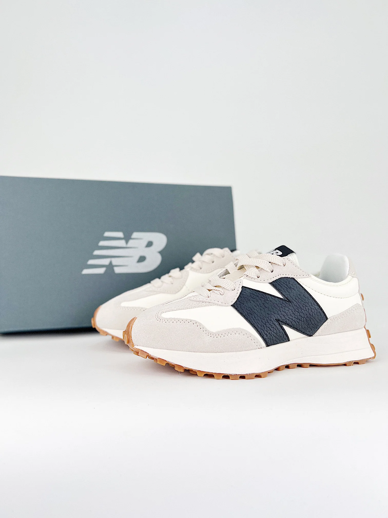New Balance NB327 (Warm Gray&White)