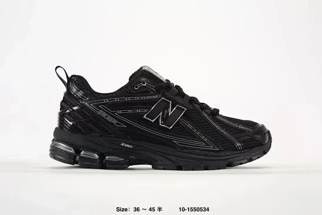 New Balance Black Mesh Running Shoes