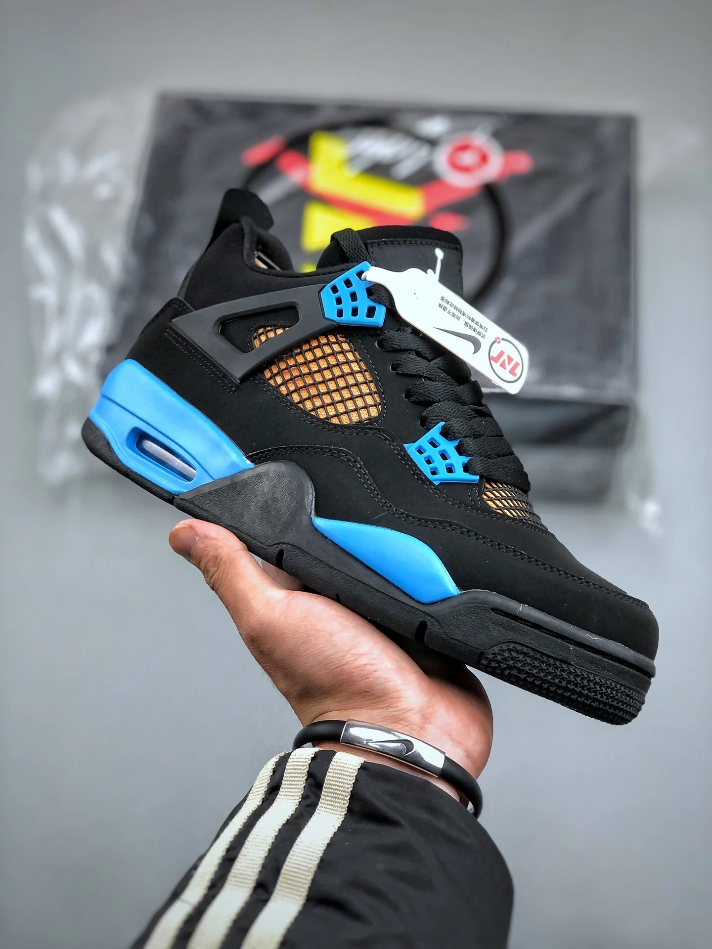 Air Jordan 4 Retro "Black Blue"