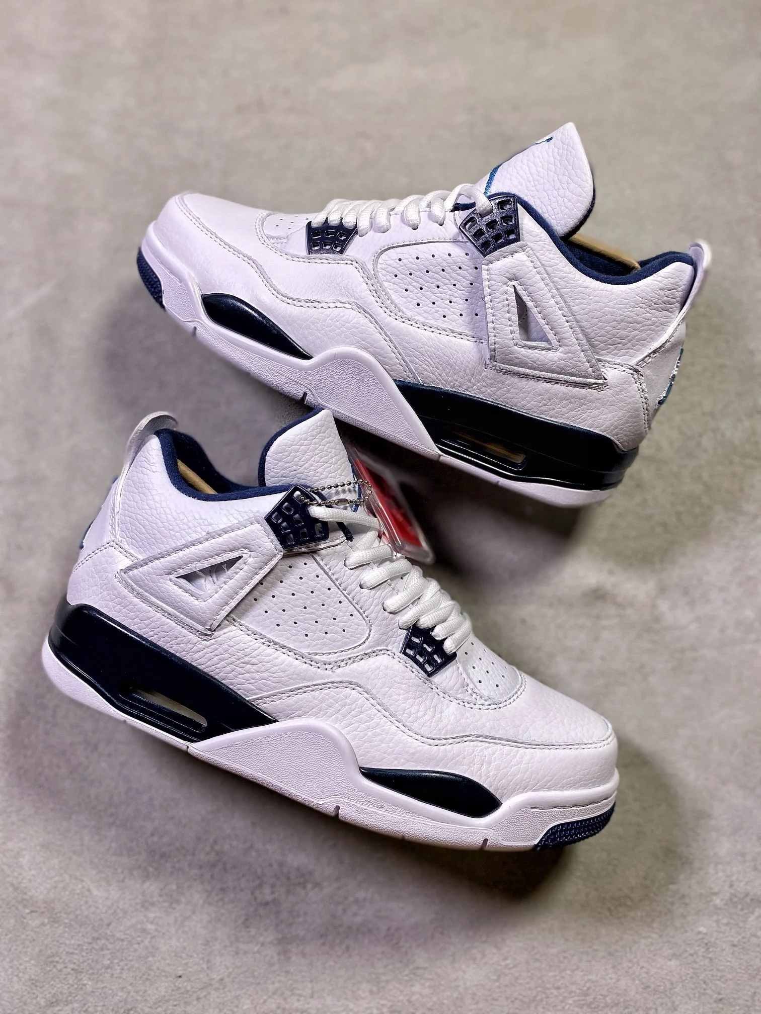 Air Jordan 4 Columbia (White Blue)