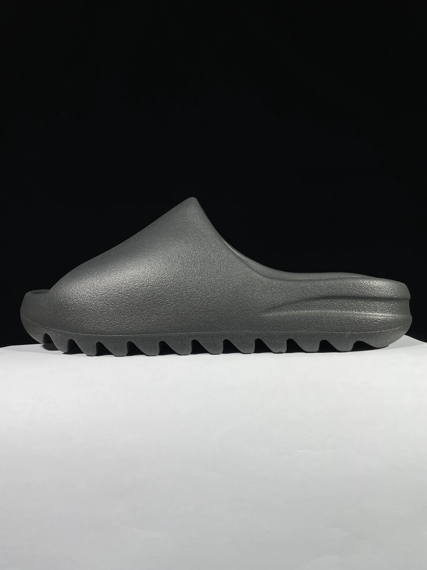 Adidas Yeezy Slide Black
