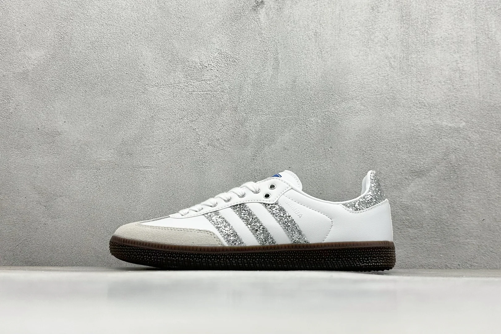 Adidas Originals Samba OG Low-Top Casual Shoes (Various Sizes)