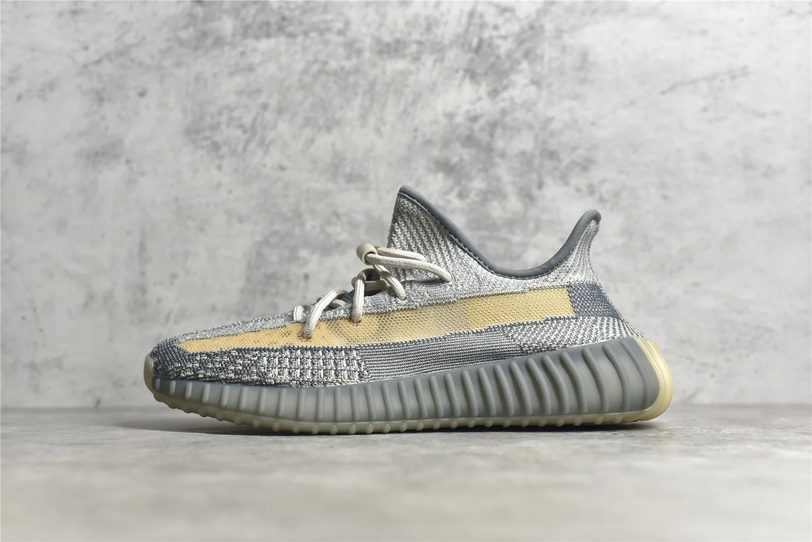 Adidas Yeezy Boost 350 V2 Mono Clay Orange Sneakers