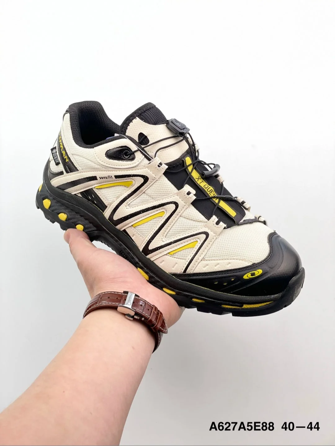 Salomon XT-Quest Vanilla Outdoor Functional Shoes