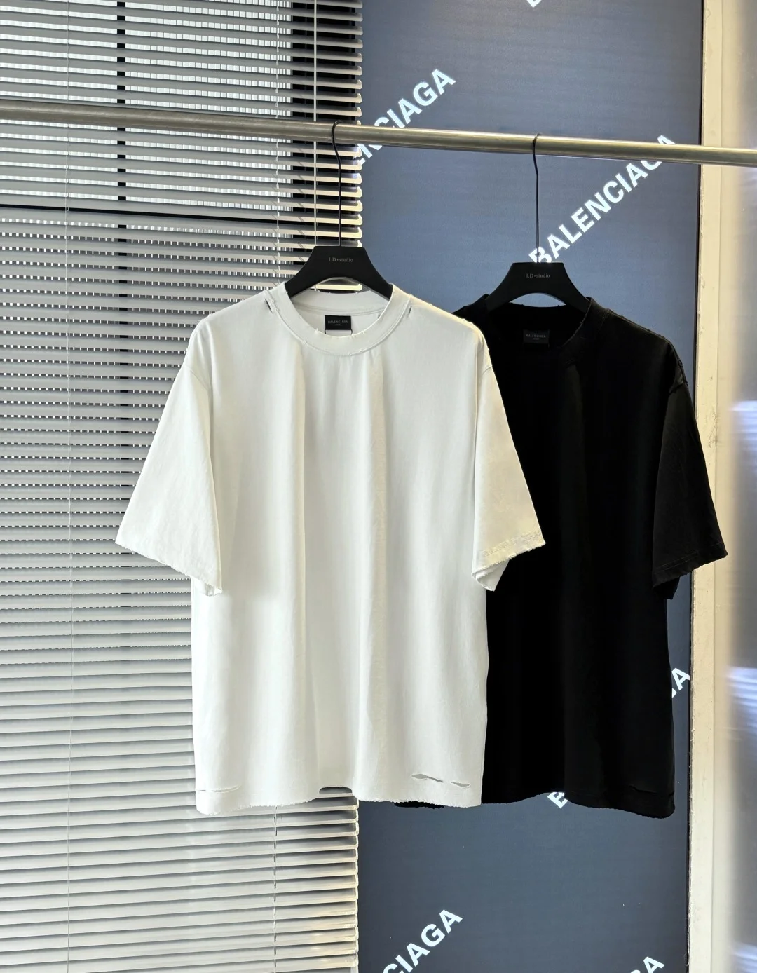 Balenciaga 2025SS Washed Ripped T-Shirt