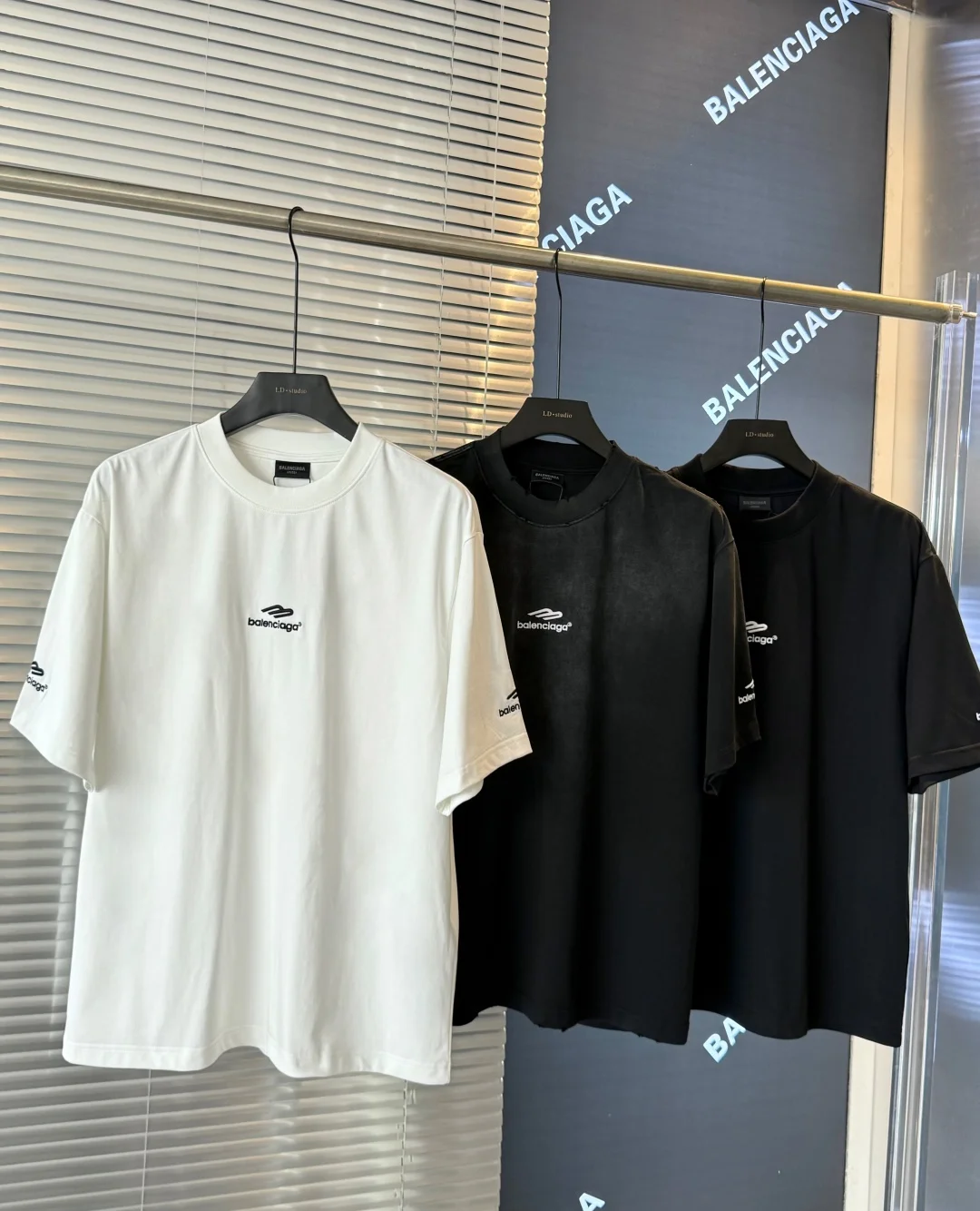 Balenciaga M Logo Embrd Washed T-Shirt