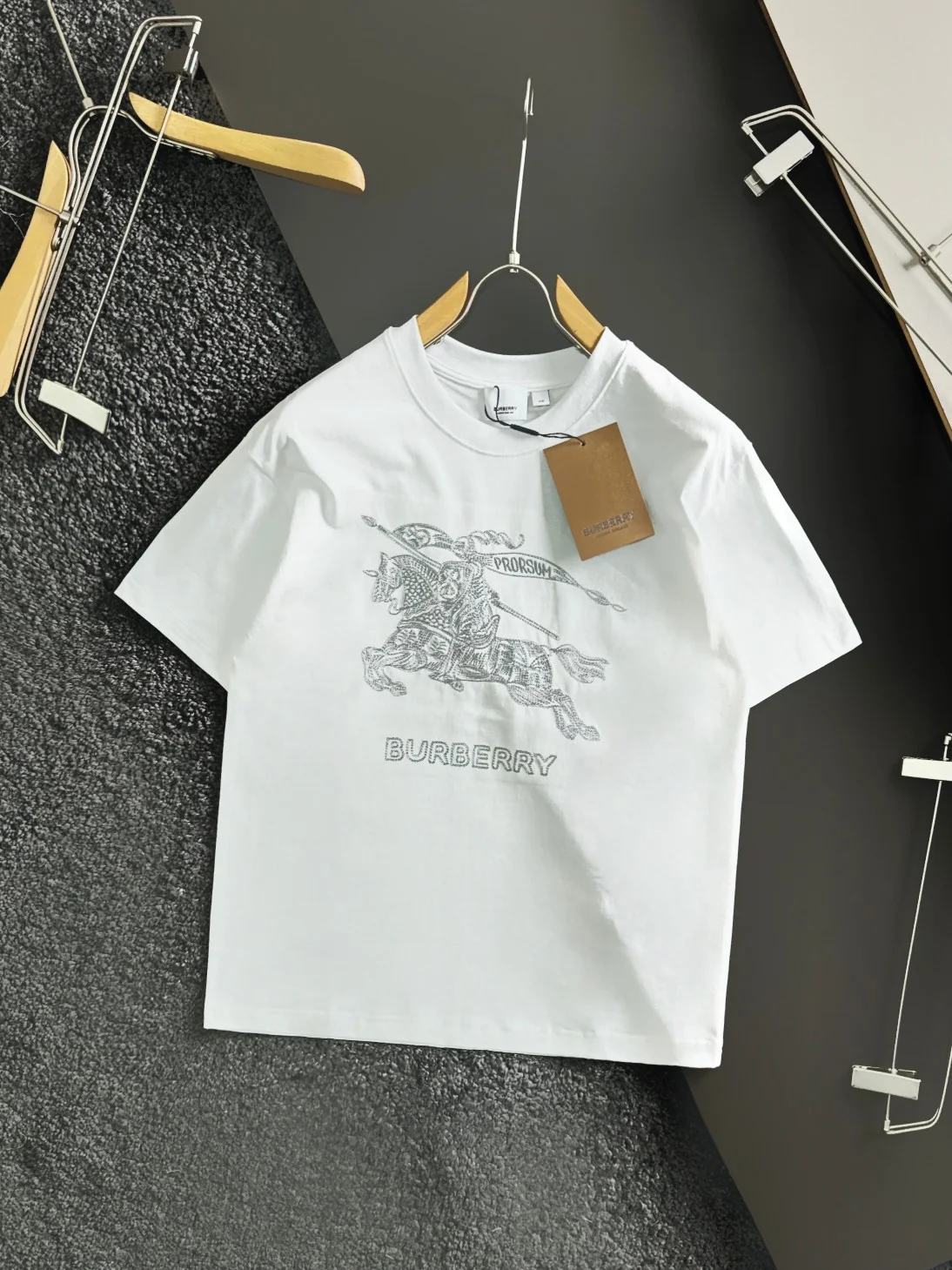 Burberry 24SS White Knight Embroidered Crew Neck T-Shirt