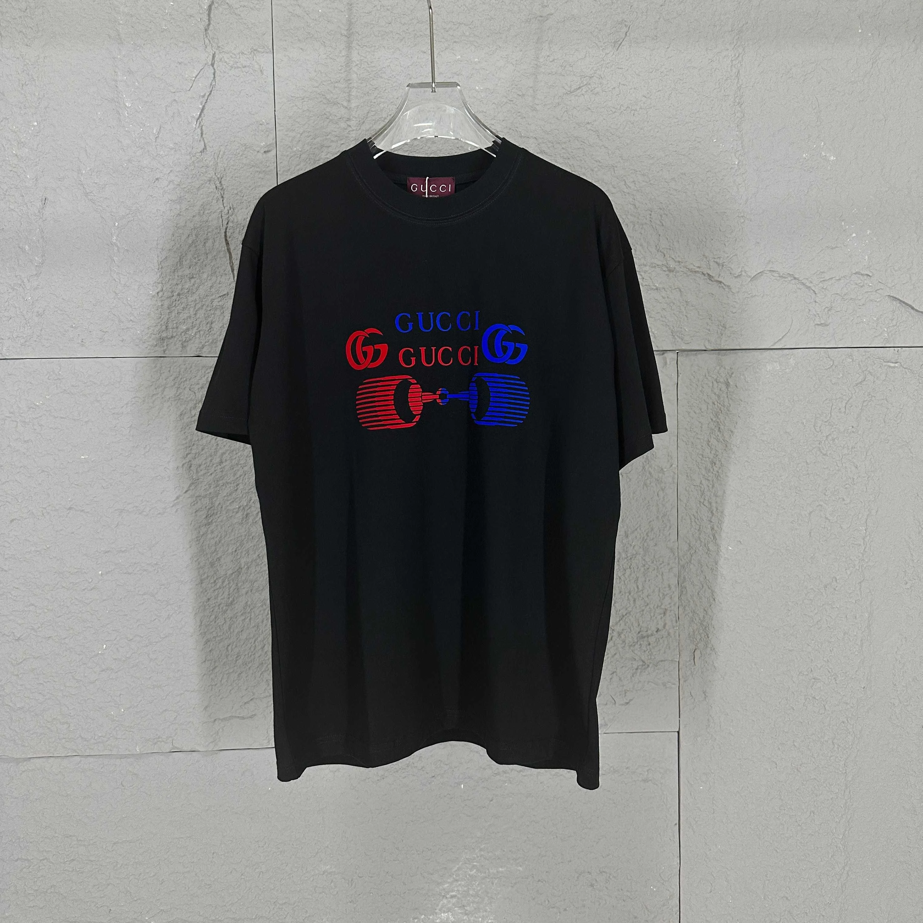 Gucci 2025 SS Black Flocked Letter T-Shirt (Unisex)