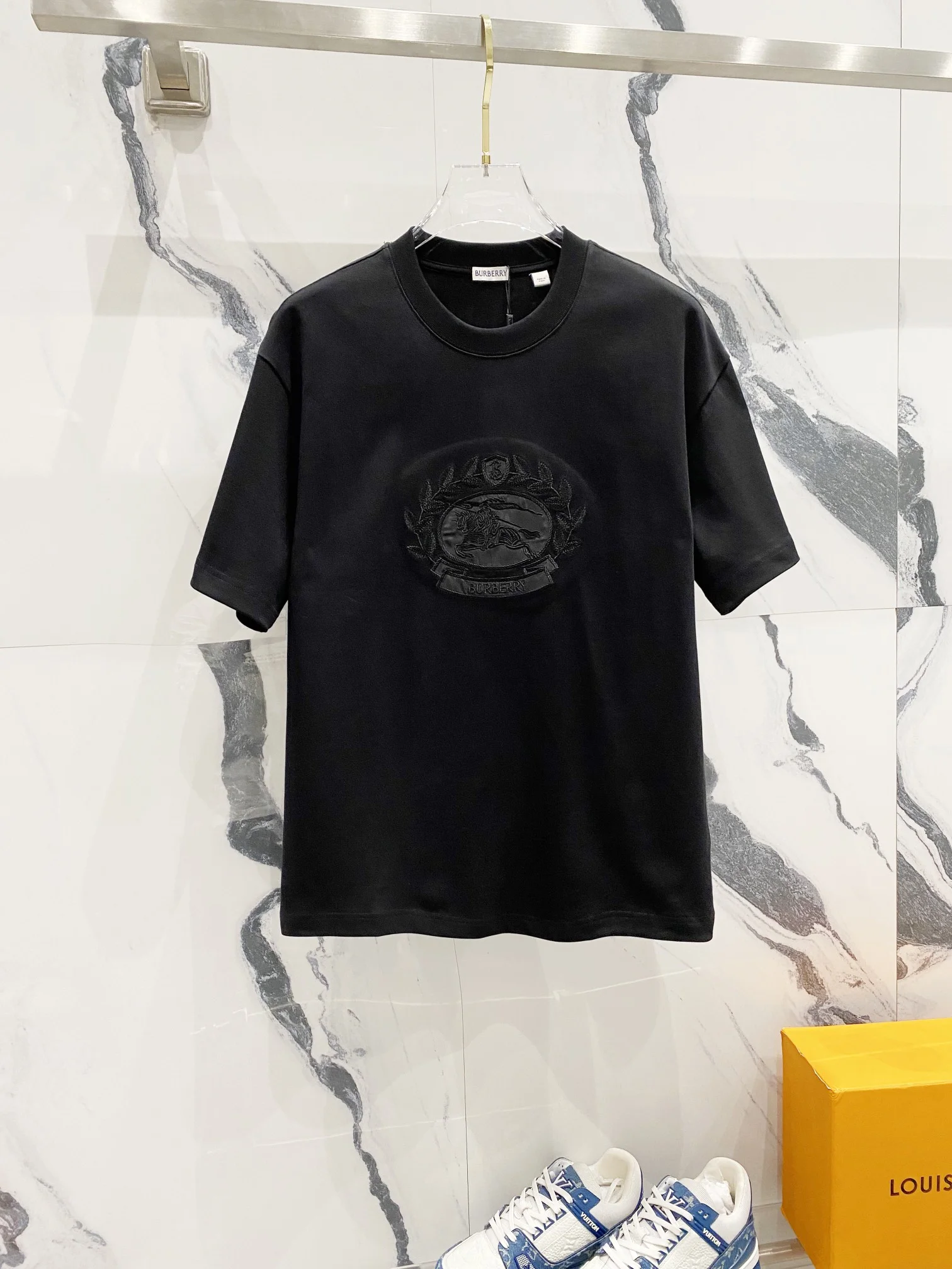 Burberry Black Leaf-Surrounded Knight Logo 320g Full-Tag T-Shirt