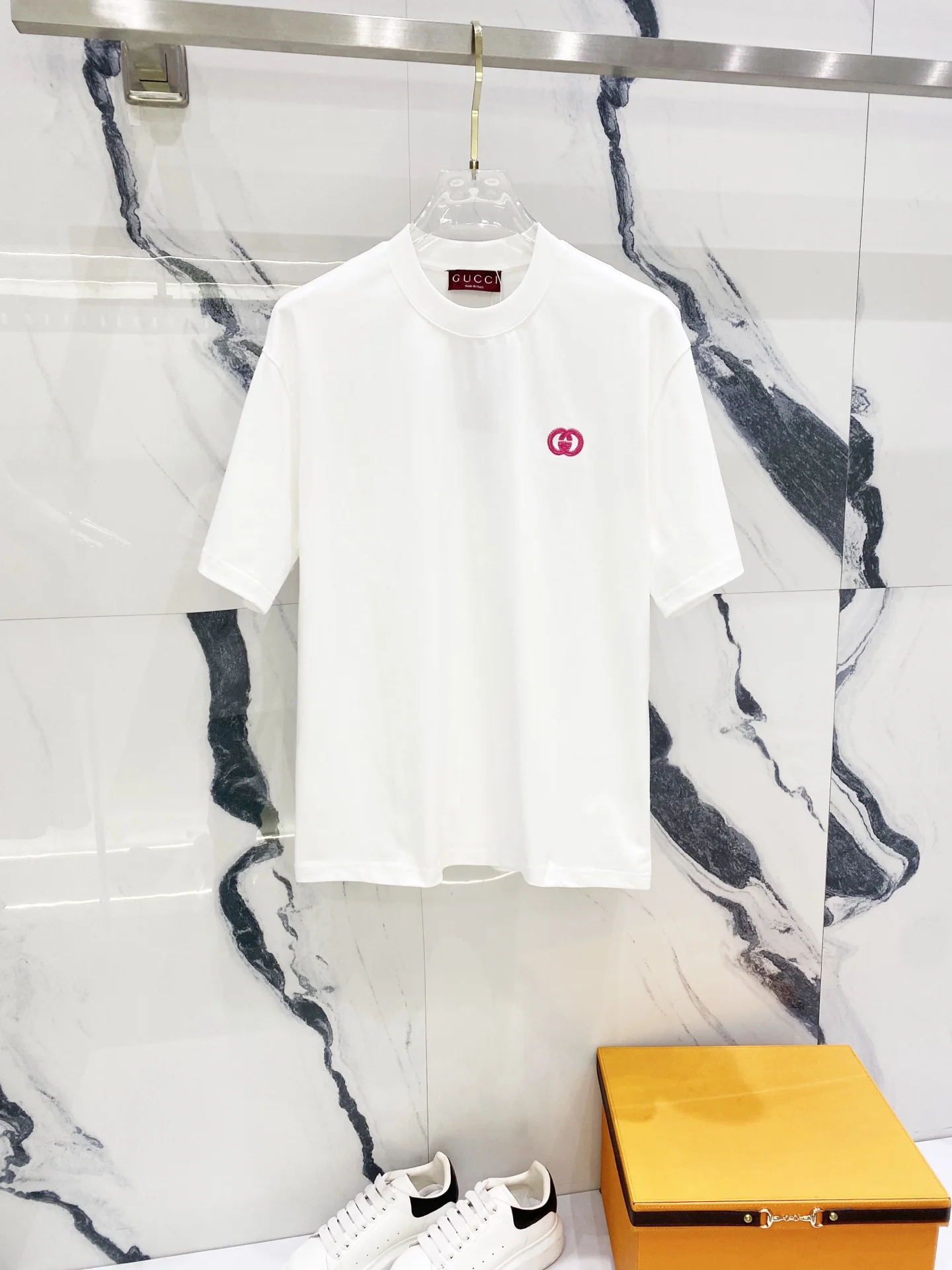 Gucci White Front-Back Small Logo Embroidery Full-Tag T-Shirt