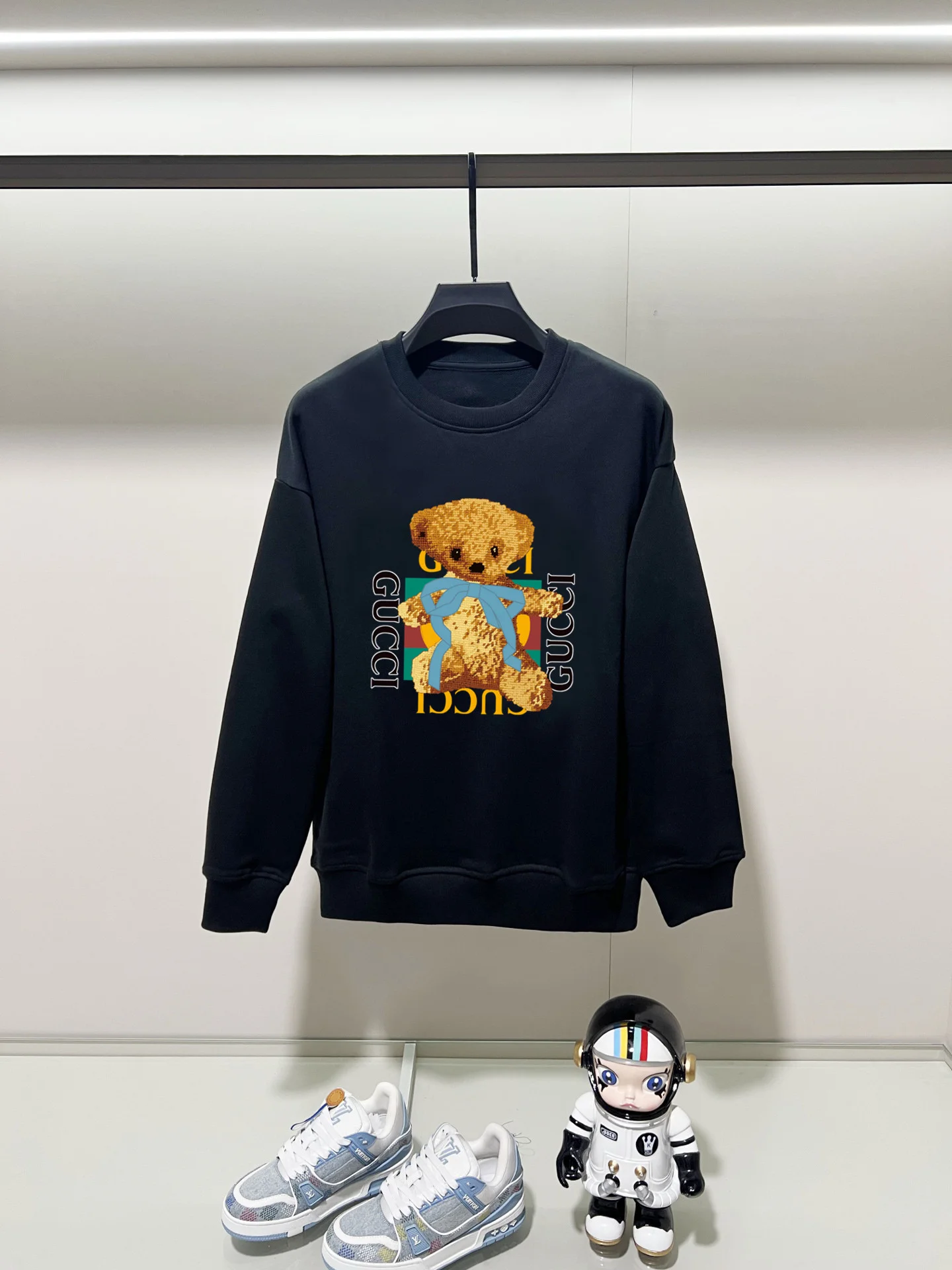 Gucci 2025AW Black Crew Neck Sweatshirt with Teddy Bear Print