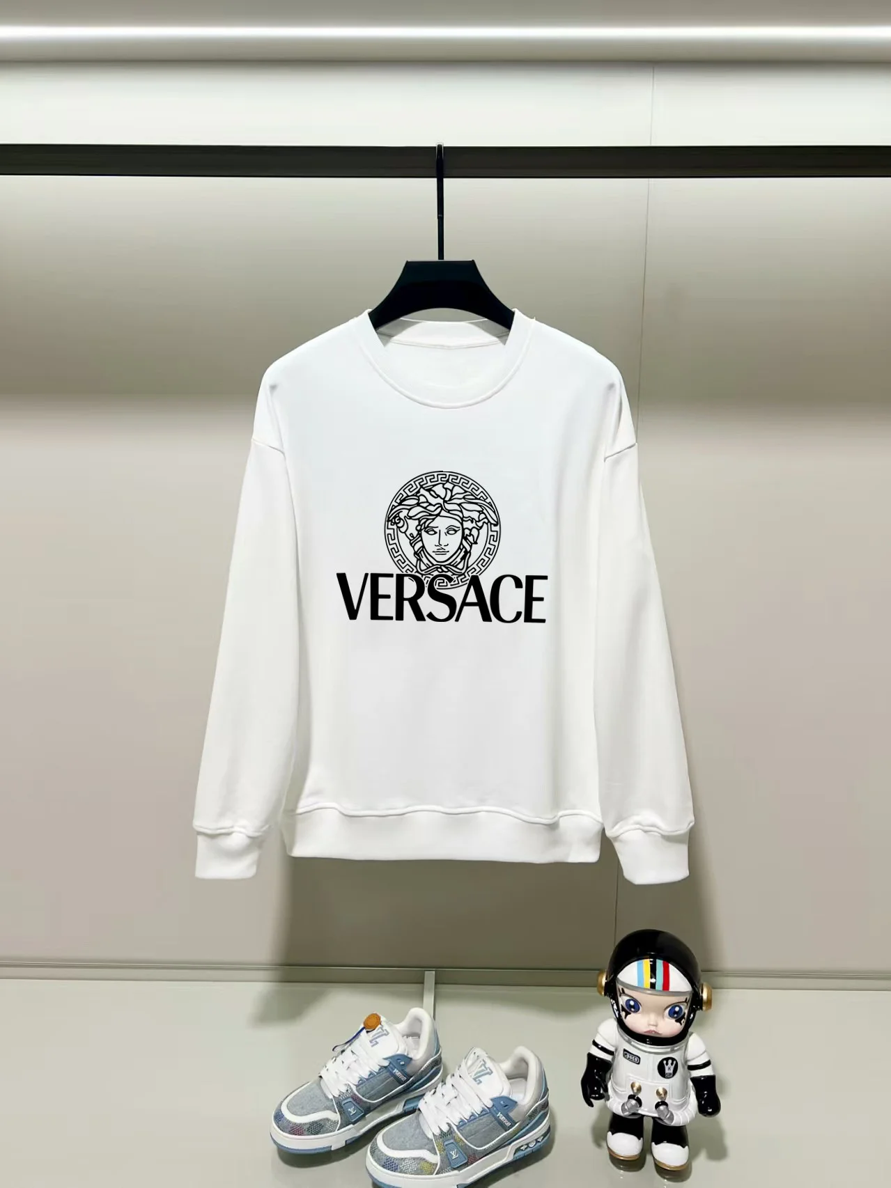Versace 2025AW White Crew-Neck Sweatshirt with Precision Printing