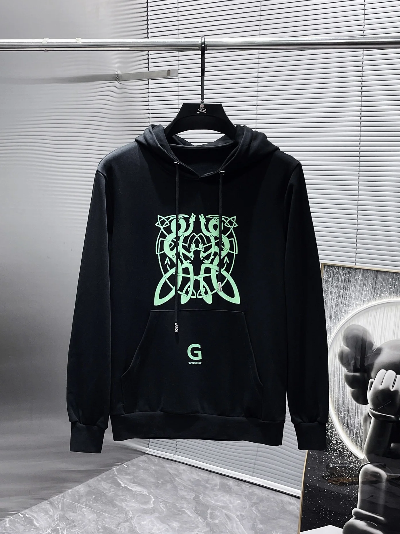 Givenchy 2025SS Early Autumn Black Long-Sleeve Hooded Sweatshirt