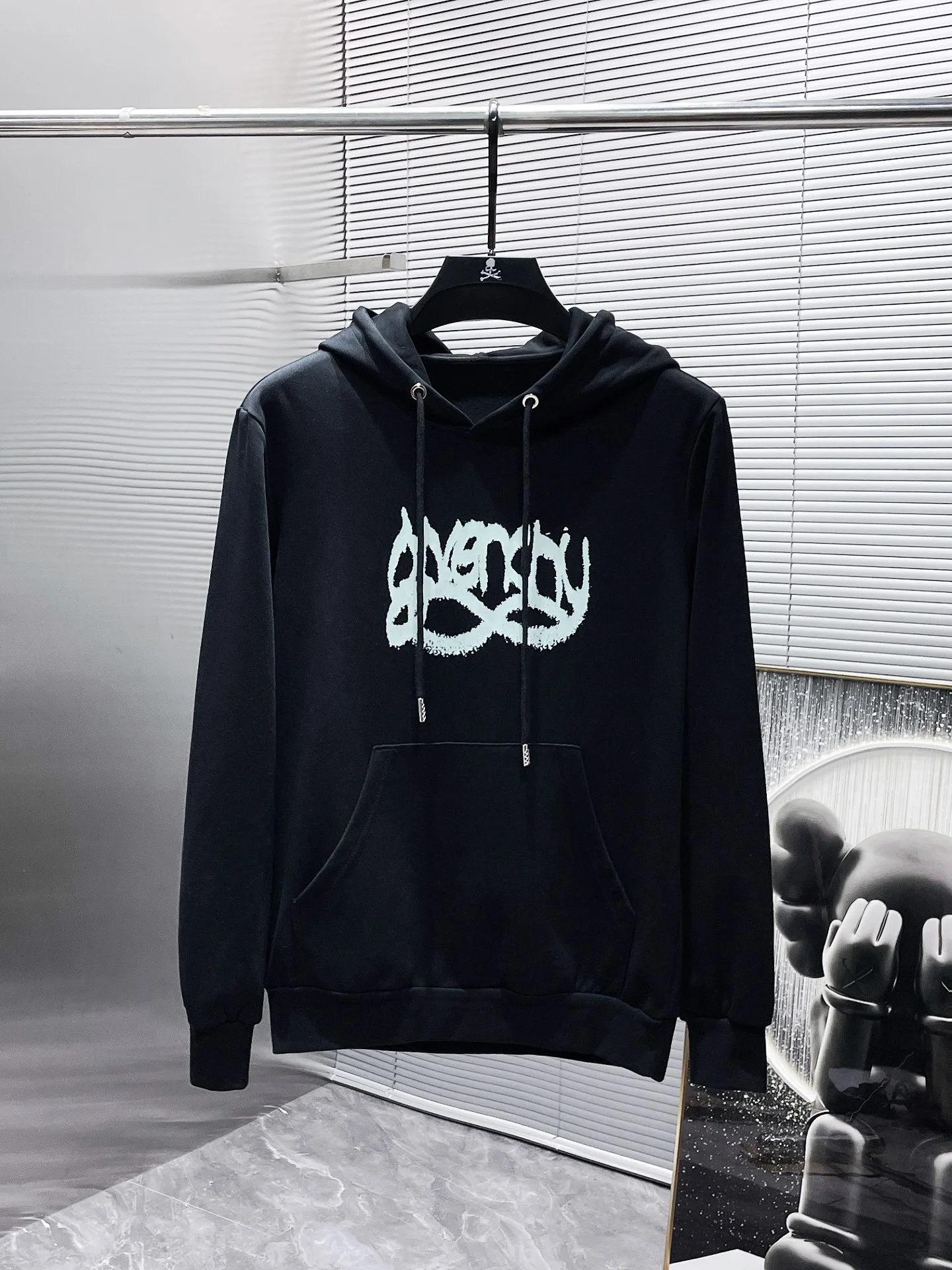 Givenchy 2025SS Early Autumn Black Hooded Long-Sleeve Sweatshirt