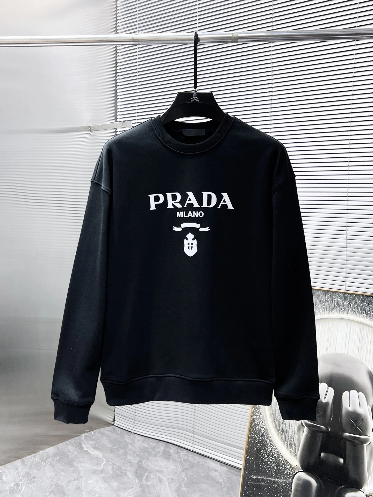 Prada 2025SS Black Crew-Neck Long-Sleeve Sweatshirt
