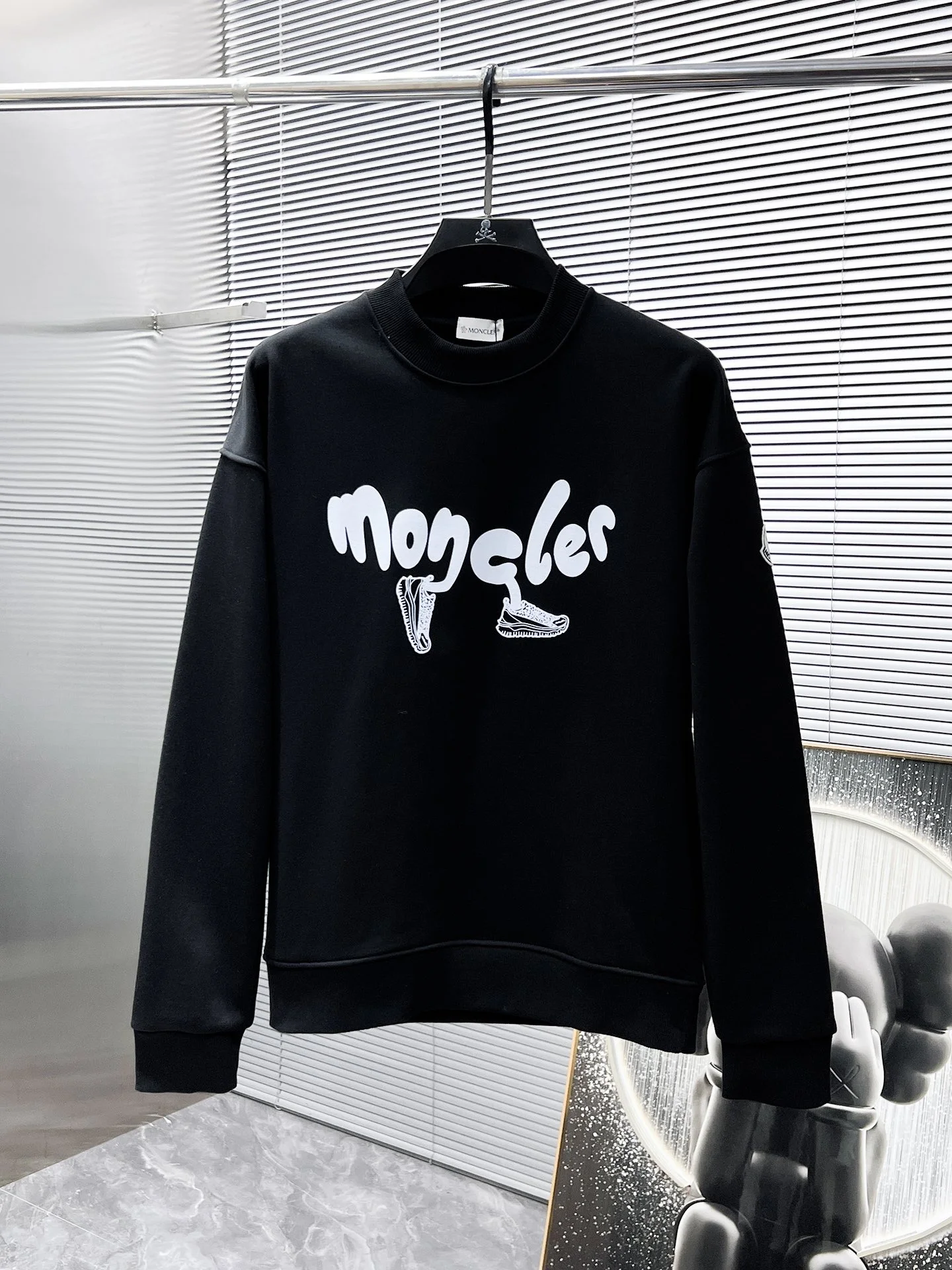 Moncler 2025SS Early Autumn Black Long-Sleeve Crew-Neck Sweatshirt
