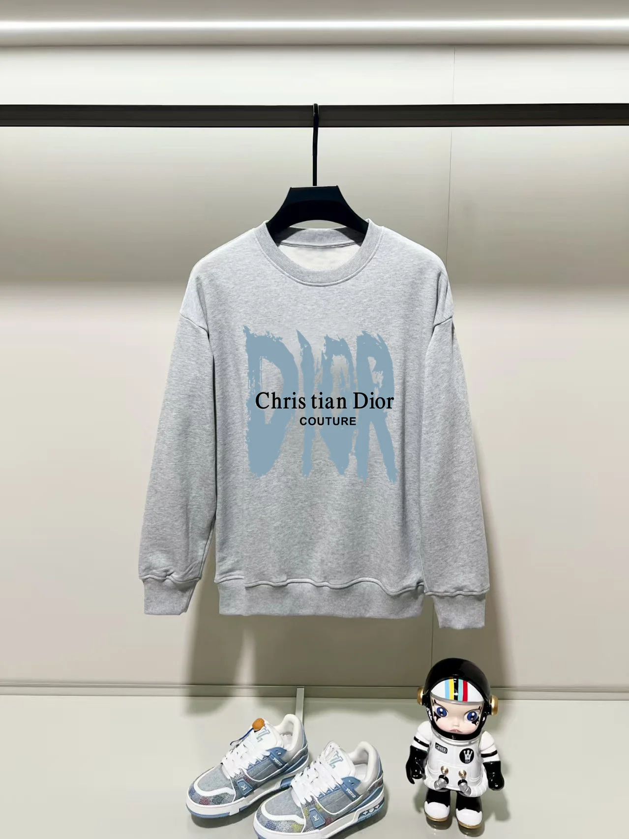 Dior 2025AW Gray Crew-Neck Sweatshirt with Precision Printing