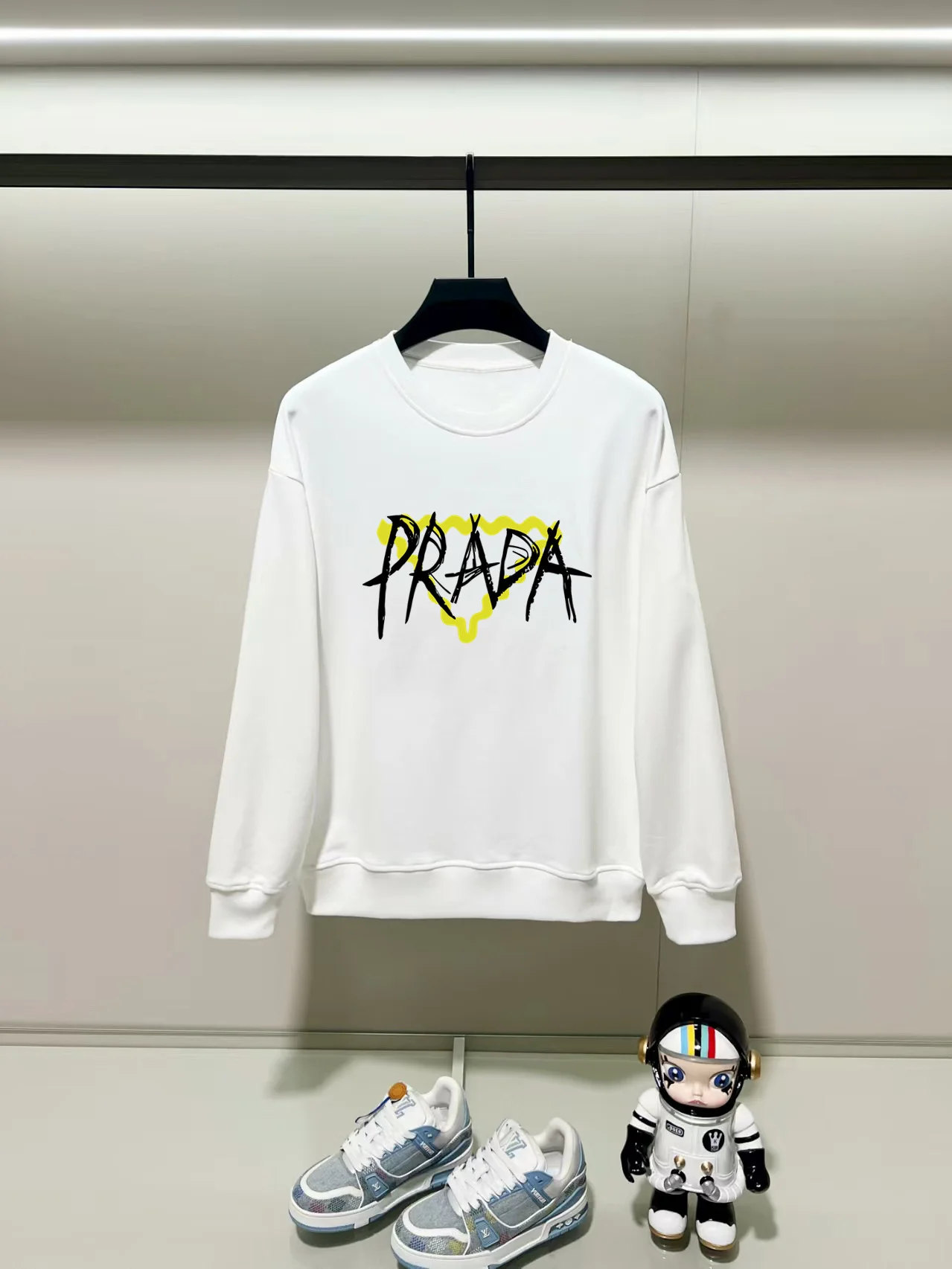 Prada 2025AW White Crew-Neck Sweatshirt with Precision Printing