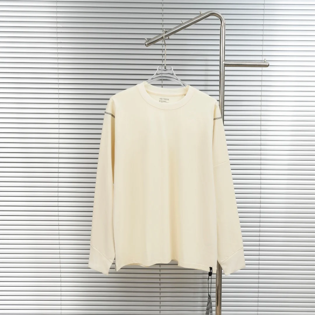 Fear of God Essentials Cream Crew Neck Sweatshirt with Side Pockets