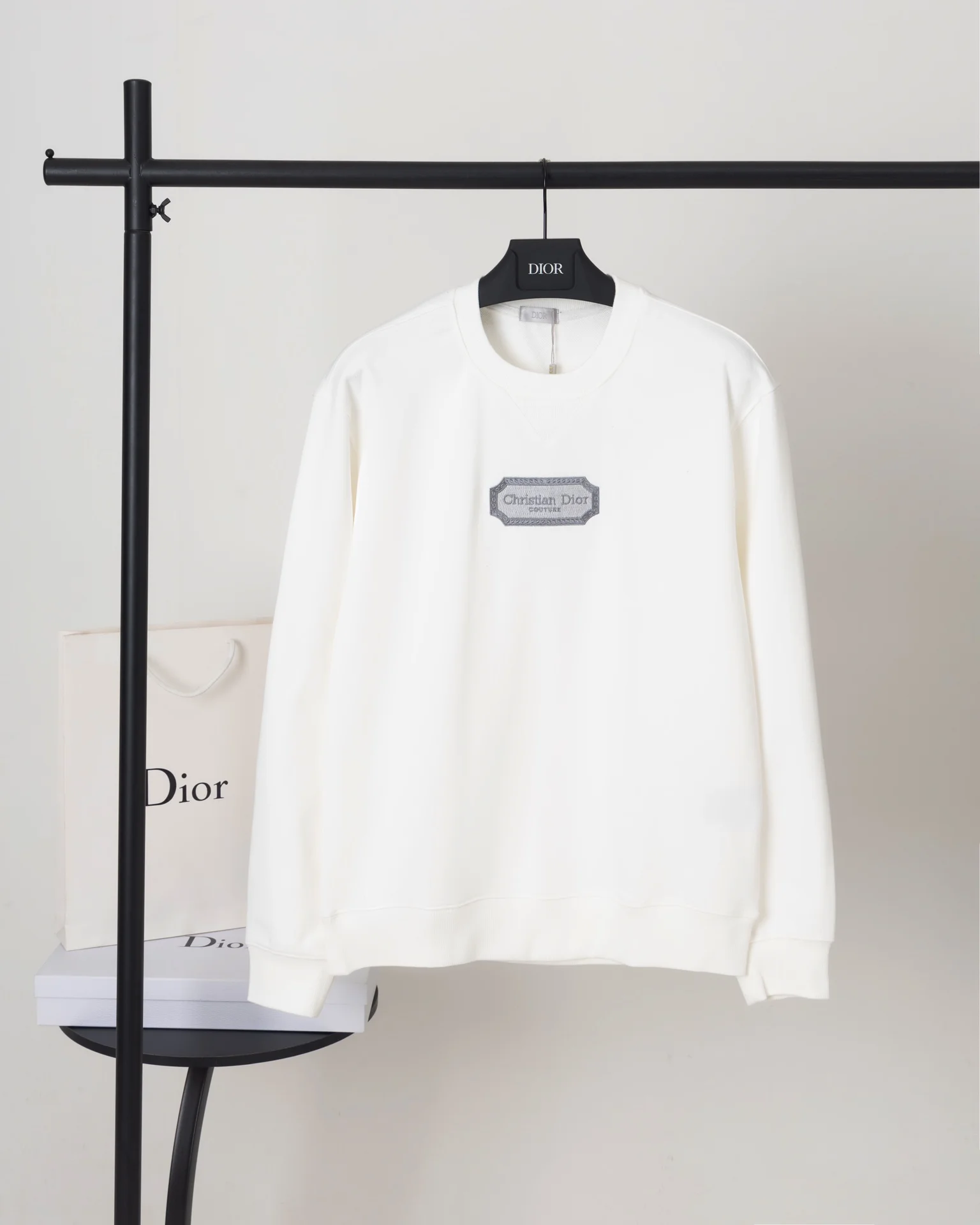 Dior 2024AW White Crew Neck Sweatshirt with Silver Logo Embroidery