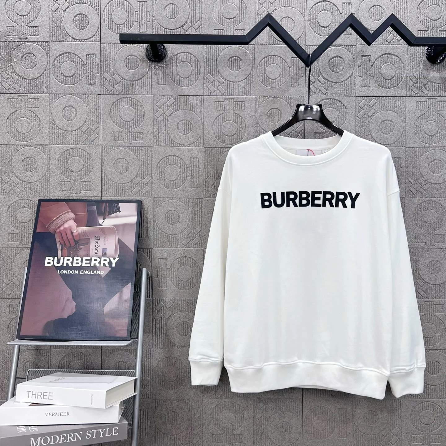 Burberry White Crew-Neck Sweatshirt with Logo Silicone Craft
