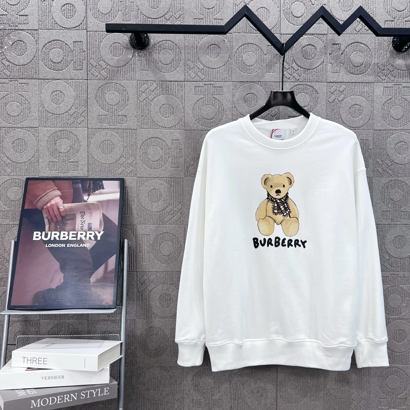 Burberry White Crew Neck Sweatshirt with Cartoon Scarf Bear Print