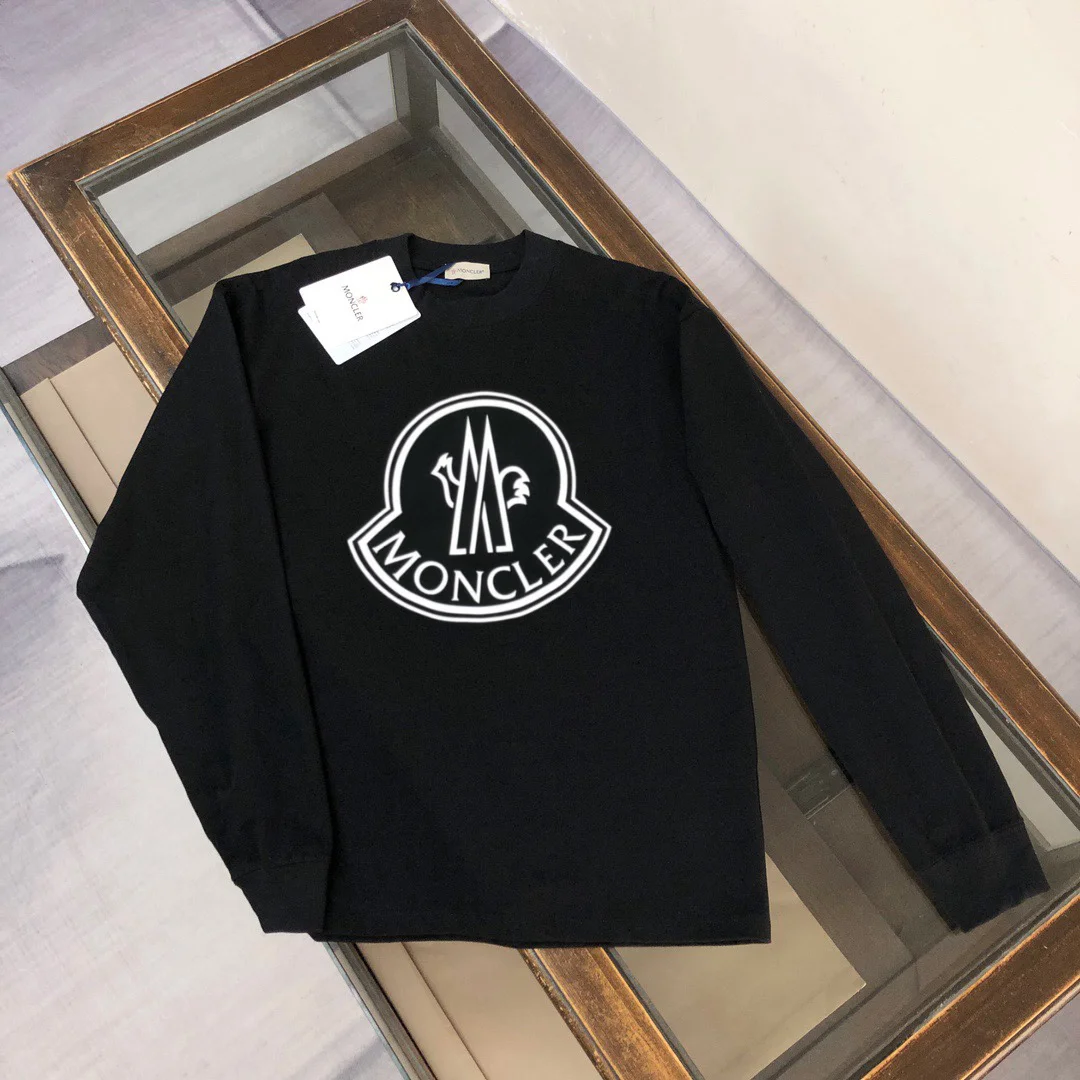 Moncler Black Early Autumn Sweatshirt with Classic Embroidered Logo