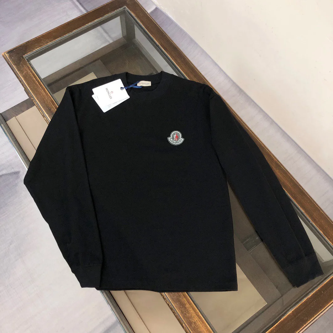 Moncler Black Early Autumn Sweatshirt with Classic Embroidered Logo
