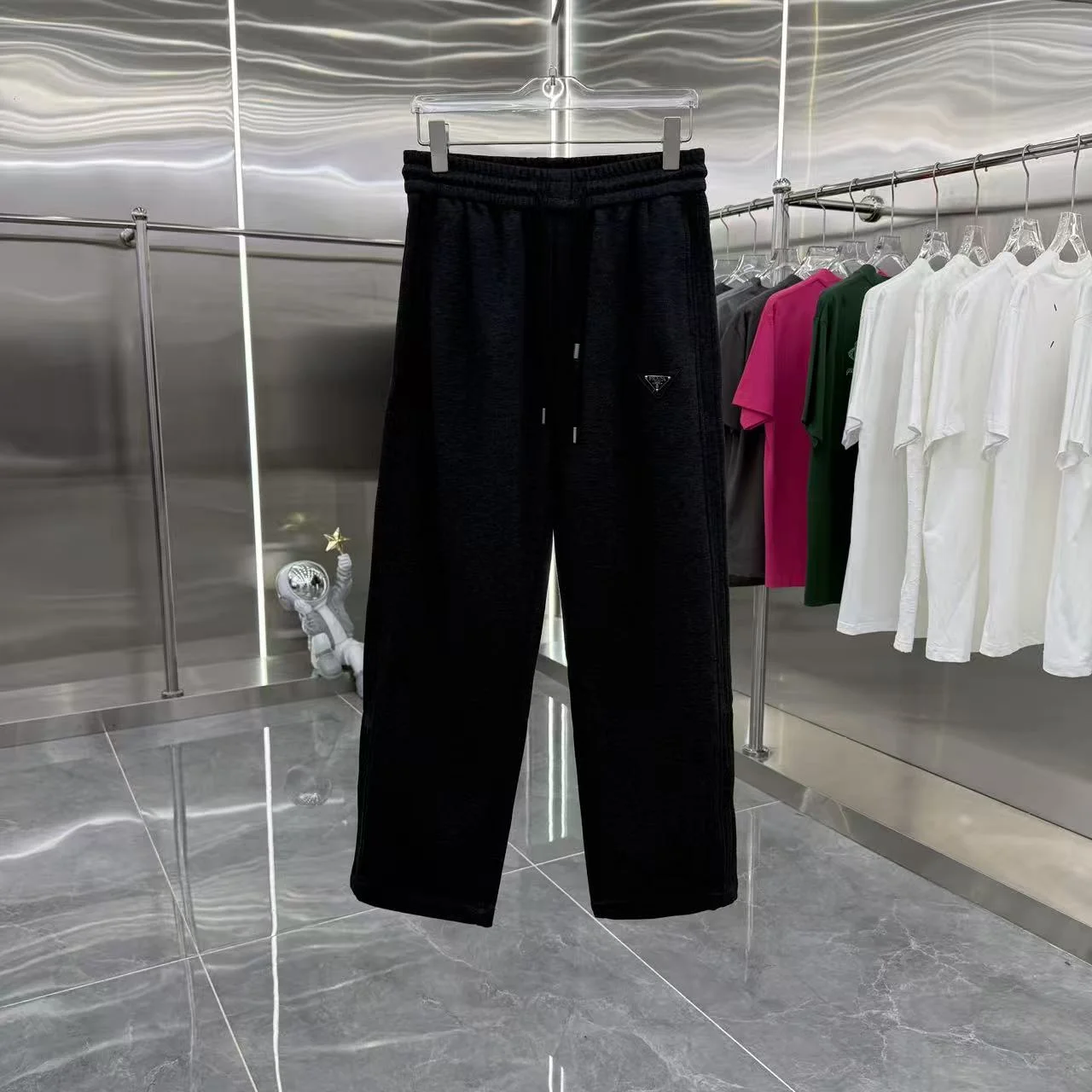 Prada 2025 Autumn Winter New Black Wide-Leg Pants with Metal Triangle Logo