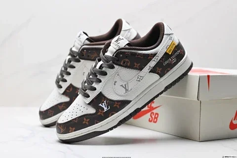 Nike Dunk Low Retro DIY High-end Custom Sneakers