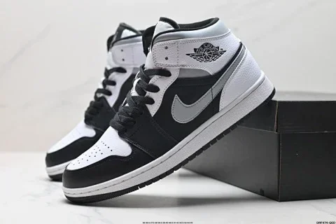 NIKE Air Jordan 1 Retro Mid Basketball Shoes