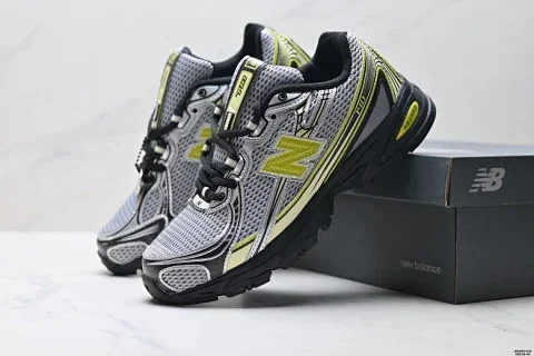 New Balance 740 Vintage Running Shoes