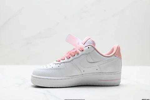Nike AIR FORCE 1'07 Sneakers