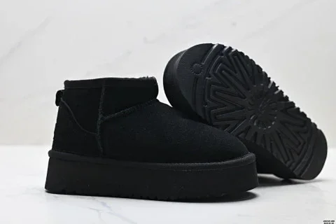 UGG ULTRA MINI PLATFORM Snow Boots