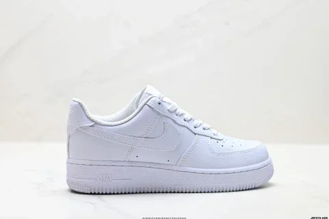 Nike AIR FORCE 1'07 Low-top Sneakers