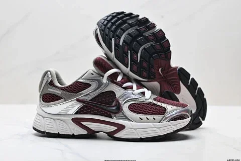 Nike V5 RNR Low-top Casual Shoes