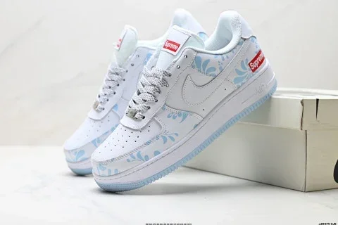 Nike AIR FORCE 1'07 Low-top Sneakers