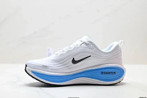 Nike VOMERO PLUS Running Shoes