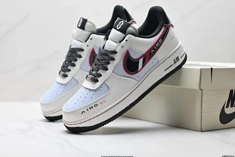 Nike AIR FORCE 1'07 Low-top Sneakers