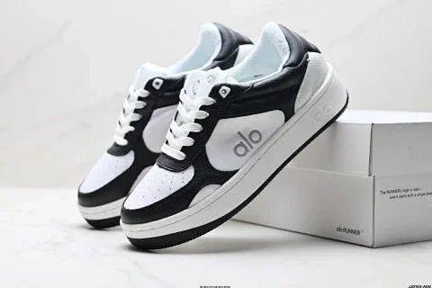 Alo Yoga Recovery Mode Board Shoes