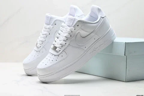 Nike Air Force 1 '07 Low-Top Casual Sneakers
